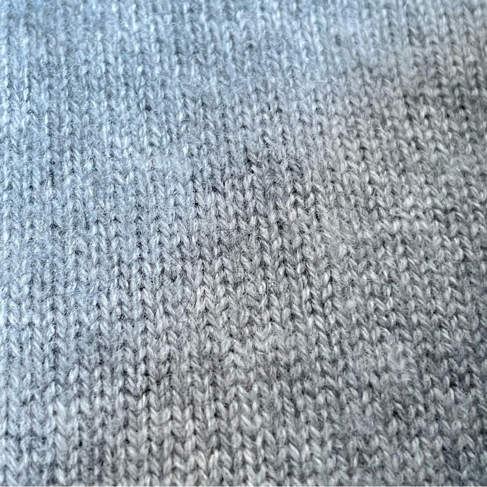 Grey Wool and Cashmere Sweater - Picture 4 of 7